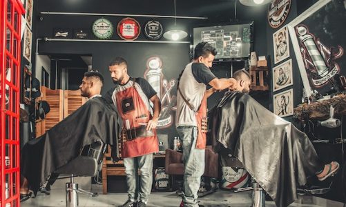 Come attrarre nuovi clienti per il tuo negozio di parrucchiere strategie di acquisizione efficaci